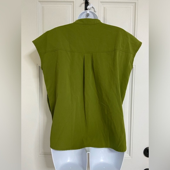 ANGIE Kelly Green Split Neck Scrub Top - Picture 5 of 5